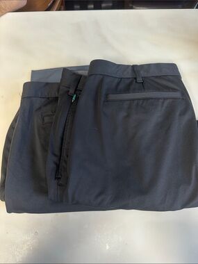 Lands' End Men's Black perfect golf pant 2 pairs black